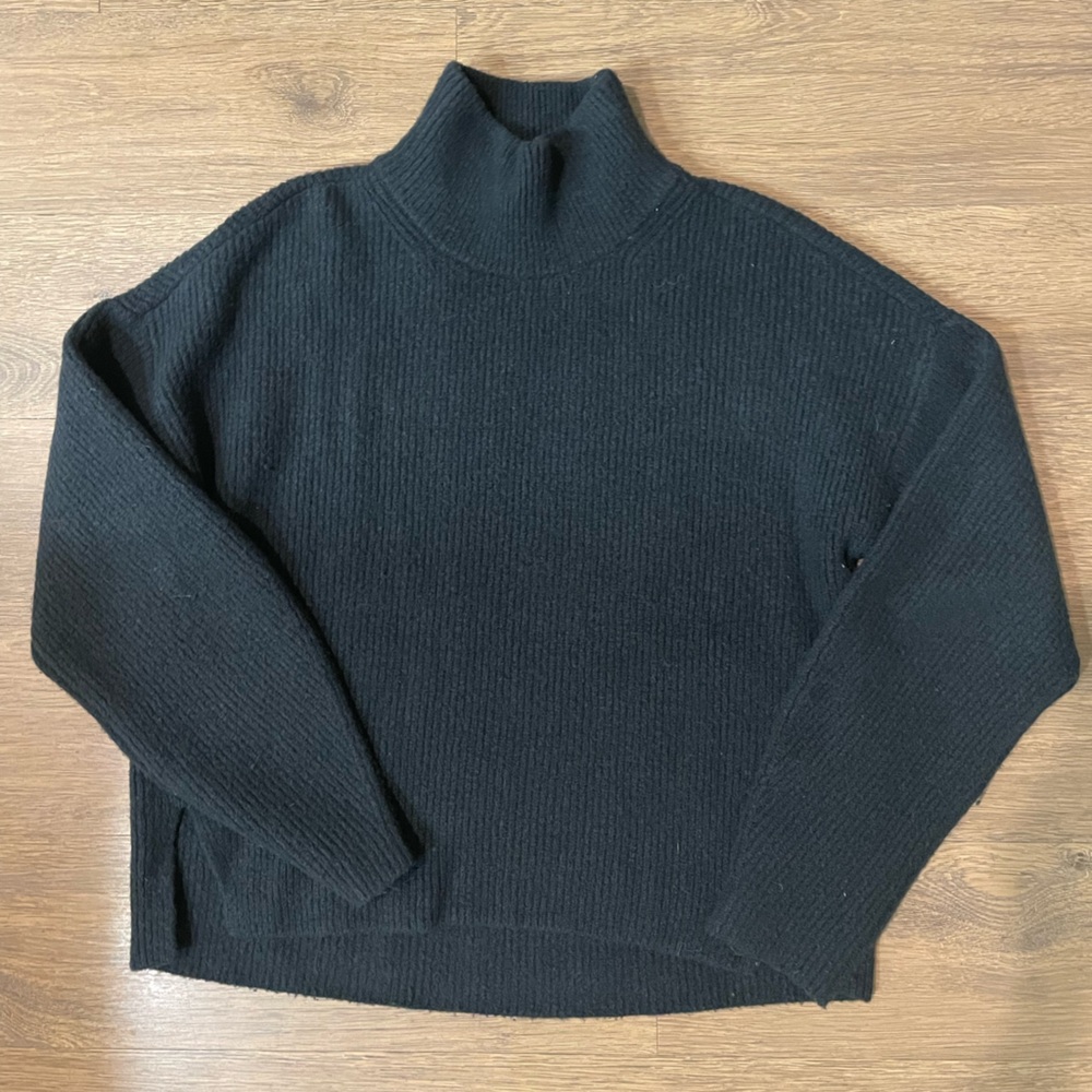 Abercrombie & Fitch Black Turtleneck